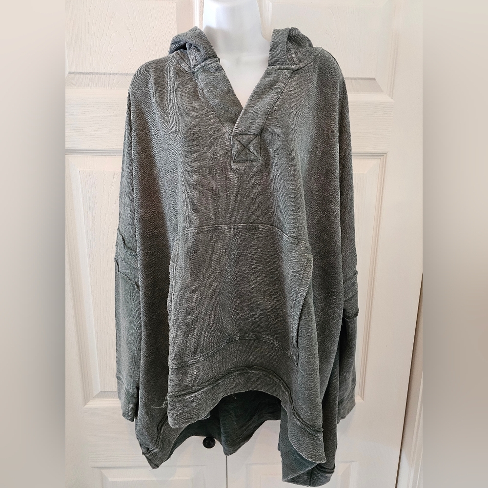 Mono B Green Hooded Sweatshirt